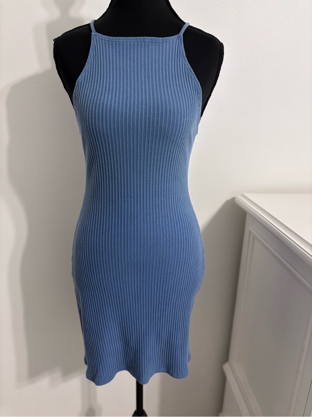 Reformation Jeans Blue Bodycon
Ribbed Knit Midi Dress 
High Neck
Size Medium